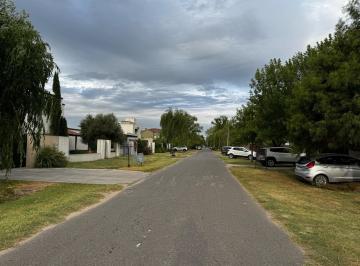 Terreno · 1010m² · 1 Ambiente · Lote en Venta Portal Aldea Juan B. Justo 9500