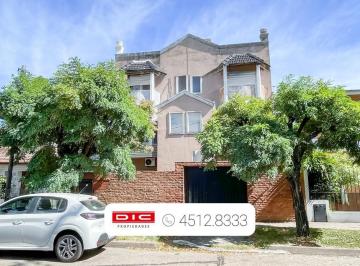 PH · 80m² · 3 Ambientes · PH en Villa Adelina
