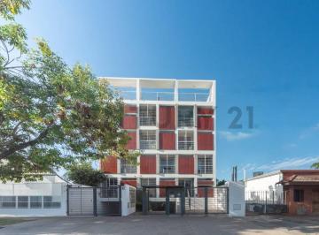 Departamento · 80m² · 3 Ambientes · 1 Cochera · Venta Triplex 3 Ambientes con Cochera y Terraza – Centro de Belén de Escobar Sobre Mitre