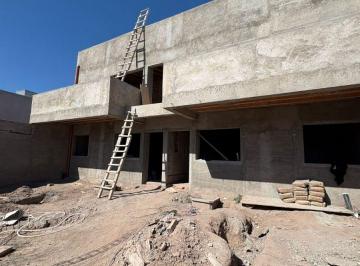 Departamento de 5 ambientes, Maipú · Venta - Departamento/oportunidad - Maipú (Villa Arauca)