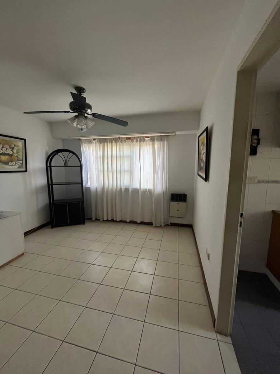 Depto 2 amb, 40m² en Plaza Mitre, expensas incluidas