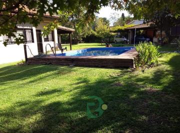 Casa · 140m² · 4 Ambientes · 7 Cocheras · Venta Casa Quinta 4amb.1500 m. Fco. Alvarez.