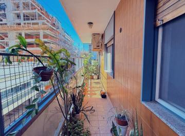 Departamento · 88m² · 3 Ambientes · 1 Cochera · Venta Departamento 3 Ambientes Balcón Cochera Fija Dependencia Recoleta