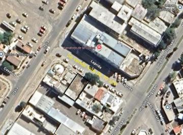 Terreno · 200m² · Entre Hipolito Yrigoyen y Italia