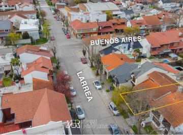 Casa · 150m² · 5 Ambientes · 2 Cocheras · Larrea 2146 | San Carlos
