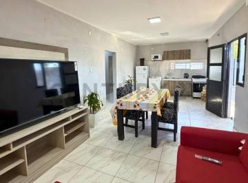 Casa · 60m² · 2 Ambientes · 2 Cocheras · Casa en Venta Calle Sarmiento, Sauce Viejo, a m de La Ruta N° 11
