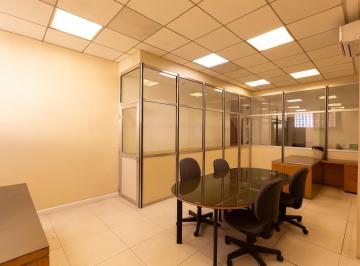 Oficina comercial · 50m² · 4 Ambientes · Oficina en Villa Lynch