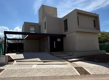 Casa de 6 ambientes, Mendiolaza · San Alfonso del Talar - Dueño Vende