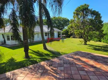 Casa · 2000m² · 3 Dormitorios · Casa en Venta Ubicada en Calle Blas Parera.