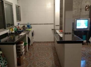 Casa · 60m² · 3 Ambientes · 4 Cocheras · Venta - Casa - 3 - Ambientes - Quinta - Oportunidad - San Vicente - con Detalles a Terminar