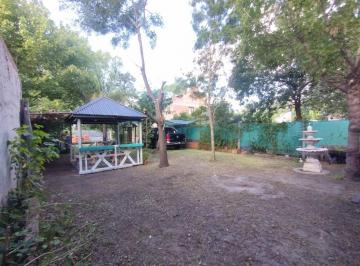 Casa · 60m² · 3 Ambientes · 4 Cocheras · Venta - Casa - 3 - Ambientes - Quinta - Oportunidad - San Vicente - con Detalles a Terminar