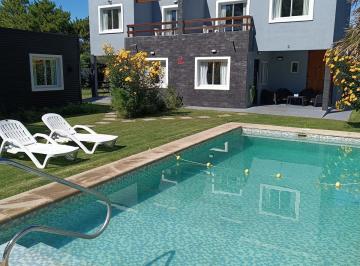Casa · Complejo en La Caleta - a 2 Cuadras de La Playa a 30 Km de Mar del Plata