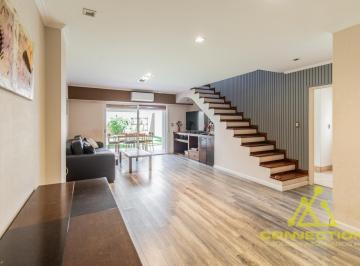 PH · 162m² · 4 Ambientes · 2 Cocheras · PH 4 Ambientes Venta Villa Luro Jardin Parrilla y Cochera Doble