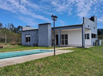 Casa · 91m² · 3 Ambientes · 2 Cocheras · Casa en Concordia