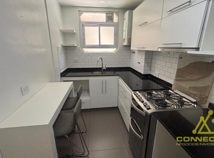 Venta 4 Ambientes con Balcón Reciclado a Nuevo – Caballito