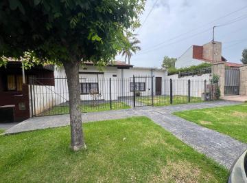 Casa · 86m² · 4 Ambientes · 2 Cocheras · Casa 3amb. con Depto Al Fondo