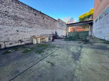 Bodega-Galpón de 1 ambiente, Monte Castro · Galpón en Monte Castro 220 m²
