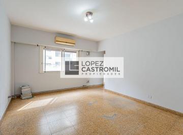 Departamento de 3 ambientes, San Cristobal · Impecable 3 Ambientes! Muy Lum! Baño a Nuevo! Apto Prof! Bajas Expensas! Apto Crédito! Único! Oport!