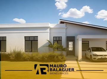 Casa · 172m² · 4 Ambientes · 2 Cocheras · Casa en El Barrio El Rebenque, 5 Ambientes, canning