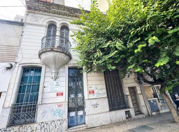 Terreno · 296m² · 5 Ambientes · Venta Casa Uso Institucional/profesional. Presidente Roca y Mendoza