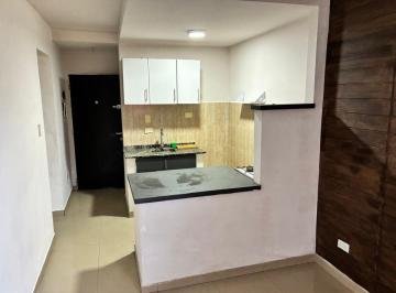 Departamento de 2 ambientes, Avellaneda · Departamento en Alquiler en Crucecita