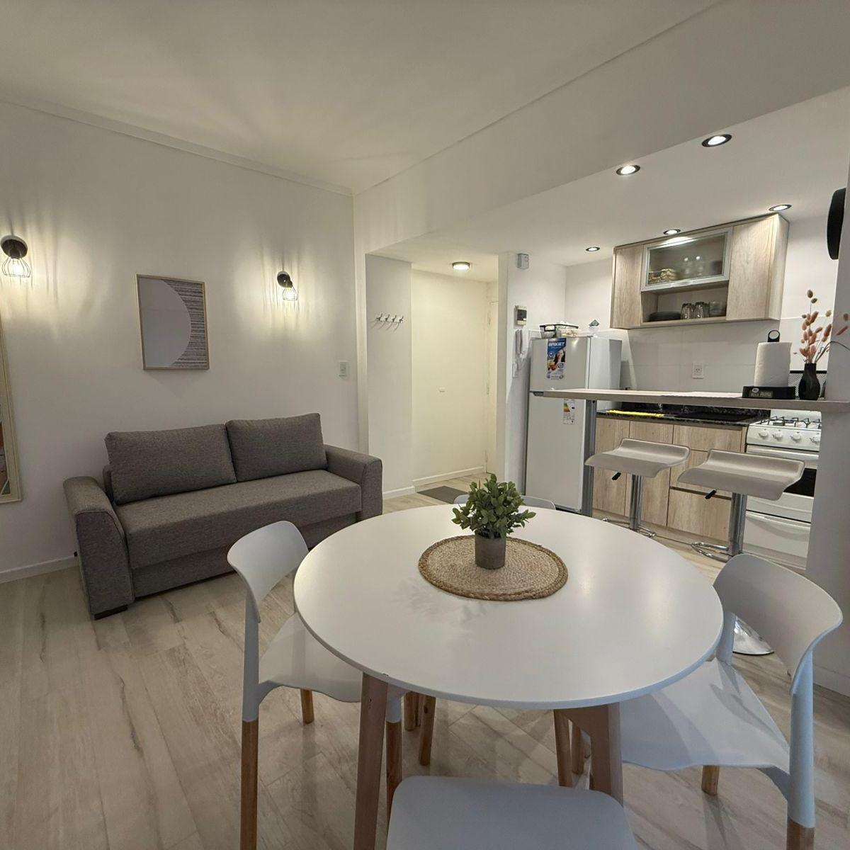 Depto 2 amb, 33m² muy luminoso y reciclado — Centro