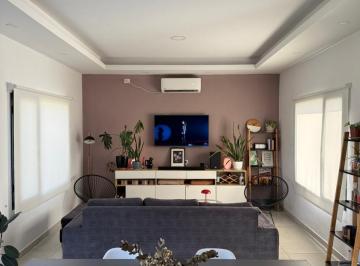 Casa · 73m² · 1 Dormitorio · Casa en Barrio Nuevo Loreto