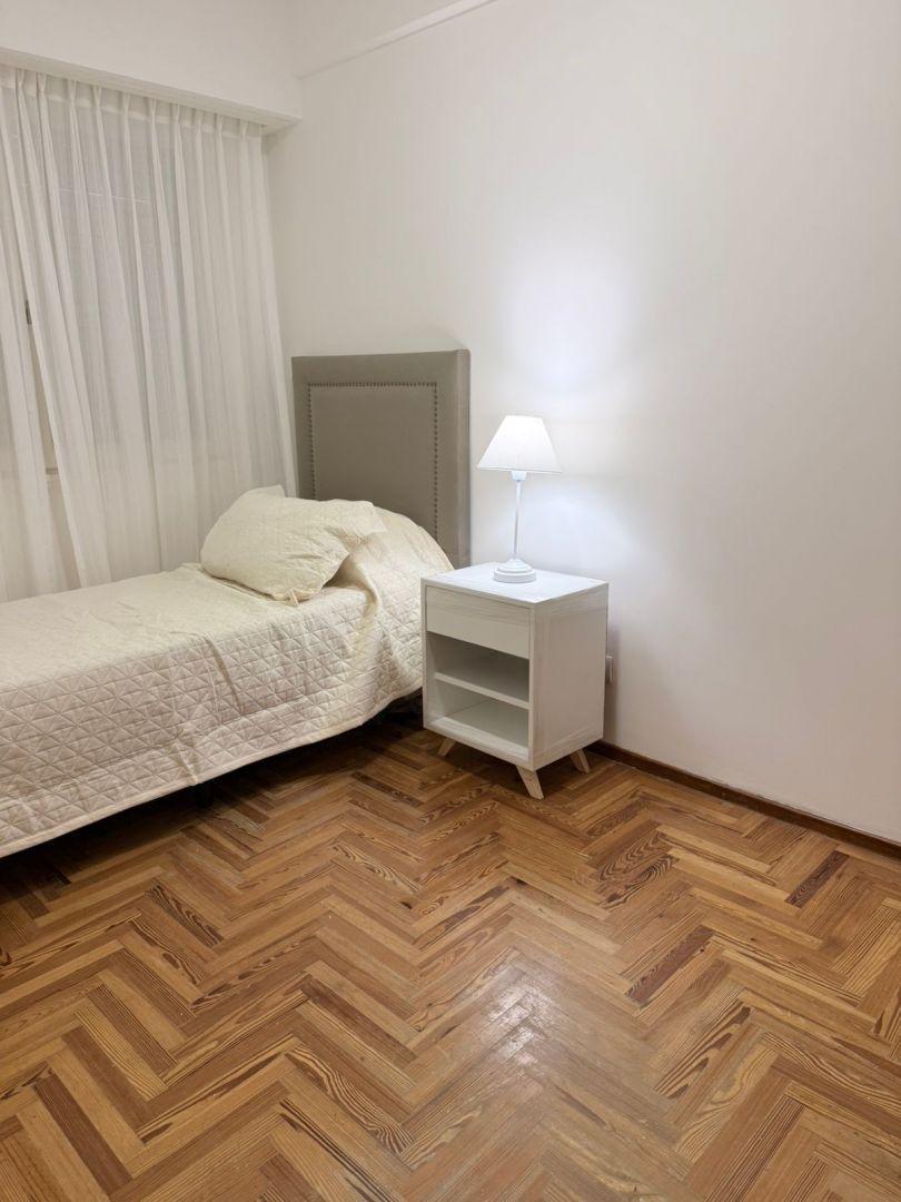 Depto 3 amb con dependencia, 70m² cubiertos y balcón — Centro