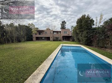 Casa · 300m² · 6 Ambientes · El Encuentro