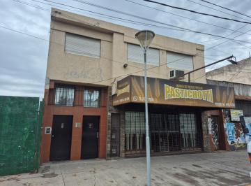 Oficina comercial · 130m² · 3 Ambientes · Oficina en Temperley