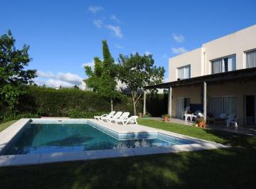 Casa de 6 ambientes, Tigre · Casa de 4 Dorm. en Venta, Sta. Catalina, Villanueva