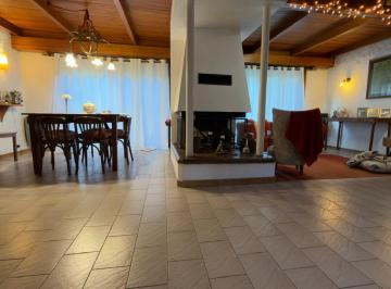 Casa de 8 ambientes, Escobar · Casa en Matheu – Lote 400 m² – Ambientes Amplios – Gran Potencial