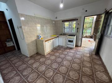 Casa · 53m² · 3 Ambientes · 2 Cocheras · Casa 3 Ambientes en Paso del Rey