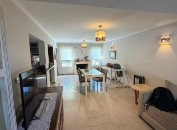 Casa · 150m² · 3 Dormitorios · 2 Cocheras · Venta – Dúplex de 3 Dorm. Remodelado con Quincho y Cochera Doble en Granja de Funes