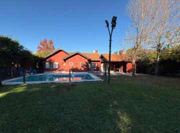 Casa · 170m² · 4 Ambientes · Casa en Una Planta en Echeverría del Lago - Canning | 4 Amb