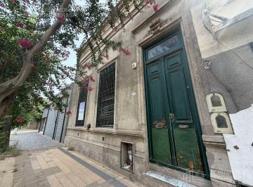 Casa · 200m² · 4 Ambientes · Casa en Cañuelas en Venta