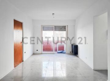 Departamento · 82m² · 4 Ambientes · Venta Departamento 3 Dorm. - Céntrico