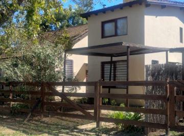 Casa de 7 ambientes, Villa Gesell · Complejo de Tres Duplex en Venta en Villa Gesell Sur