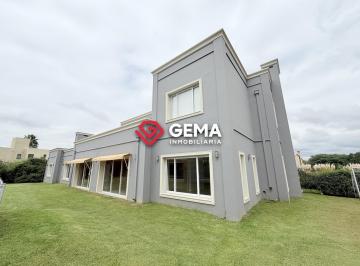 Casa · 410m² · 14 Ambientes · 4 Cocheras · Casa en El Tipal