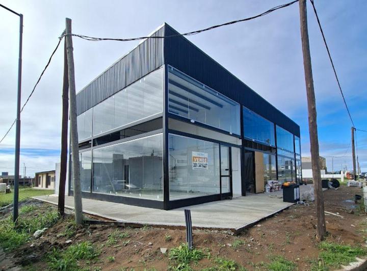 Local comercial · 90m² · 2 Ambientes