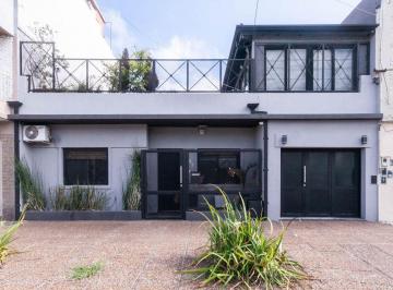 Casa de 3 ambientes, Lanús · Venta de Una Casa "Diferente"! Moderna, Luminosa y con Todo Lo Que Vos y Tu Familia Imaginaron