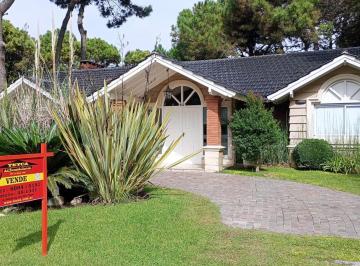 Casa · 178m² · 5 Ambientes · Casa de 5 Ambientes C/ Pileta, Zona Centro Norte Pinamar
