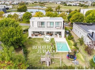 ROJ-ROJ-945_2 · Casa en Venta de Espectaculares Terminaciones El Canton Escobar