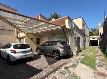 PH · 150m² · 5 Ambientes · 2 Cocheras · PH Tipo Casa en San Andres