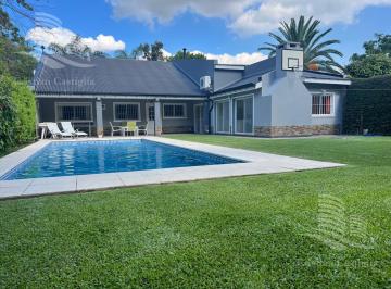 Casa · 277m² · 6 Ambientes · 4 Cocheras · Casa en Venta en Cesar Diaz