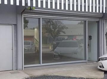 Local comercial · 80m² · 2 Ambientes · Local - José Hernández