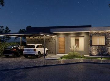 Casa de 6 ambientes, Guaymallén · Casa con 3 Habitaciones en Venta con 350 m² en Guaymallén