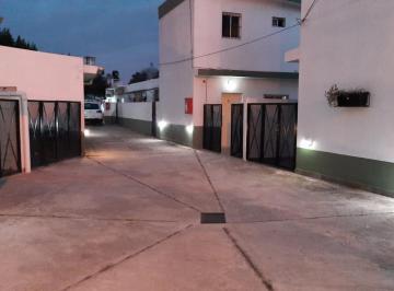 PH · 60m² · 3 Ambientes · 1 Cochera · Venta PH 3 Amb (5) en Garin con Patio y Cochera