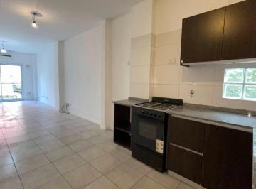 Departamento · 34m² · 1 Ambiente · Amplio 1 Amb con Placard y Aire Acond. Excelente Ubicación!