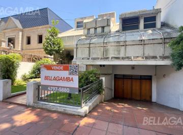 Casa · 325m² · 5 Ambientes · 2 Cocheras · Casa Venta Vicente Lopez 5 Ambientes Jardin Piscina Cochera